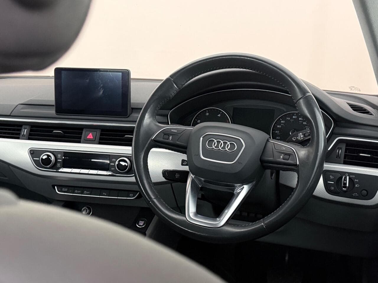 Audi A4 thumbnail Steering Wheel