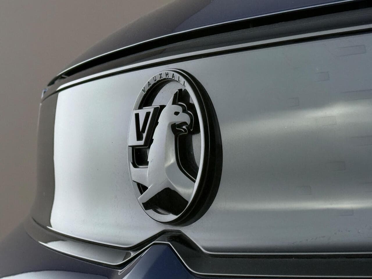 Vauxhall Crossland thumbnail Badge Exterior