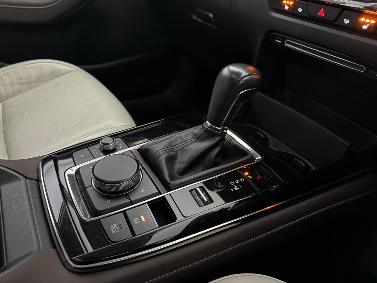 Mazda CX-30 thumbnail Interior Front