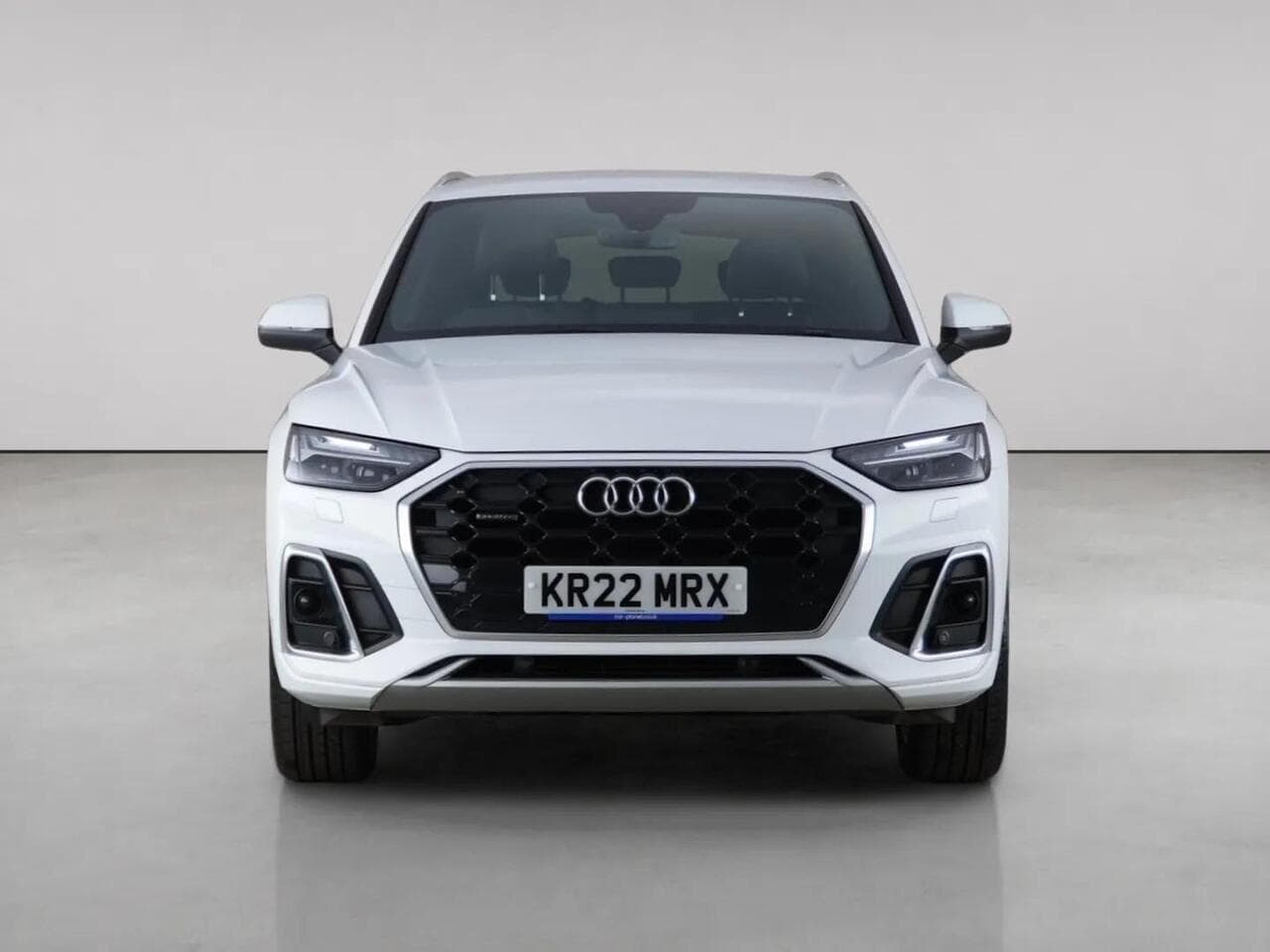 Audi Q5 thumbnail Front