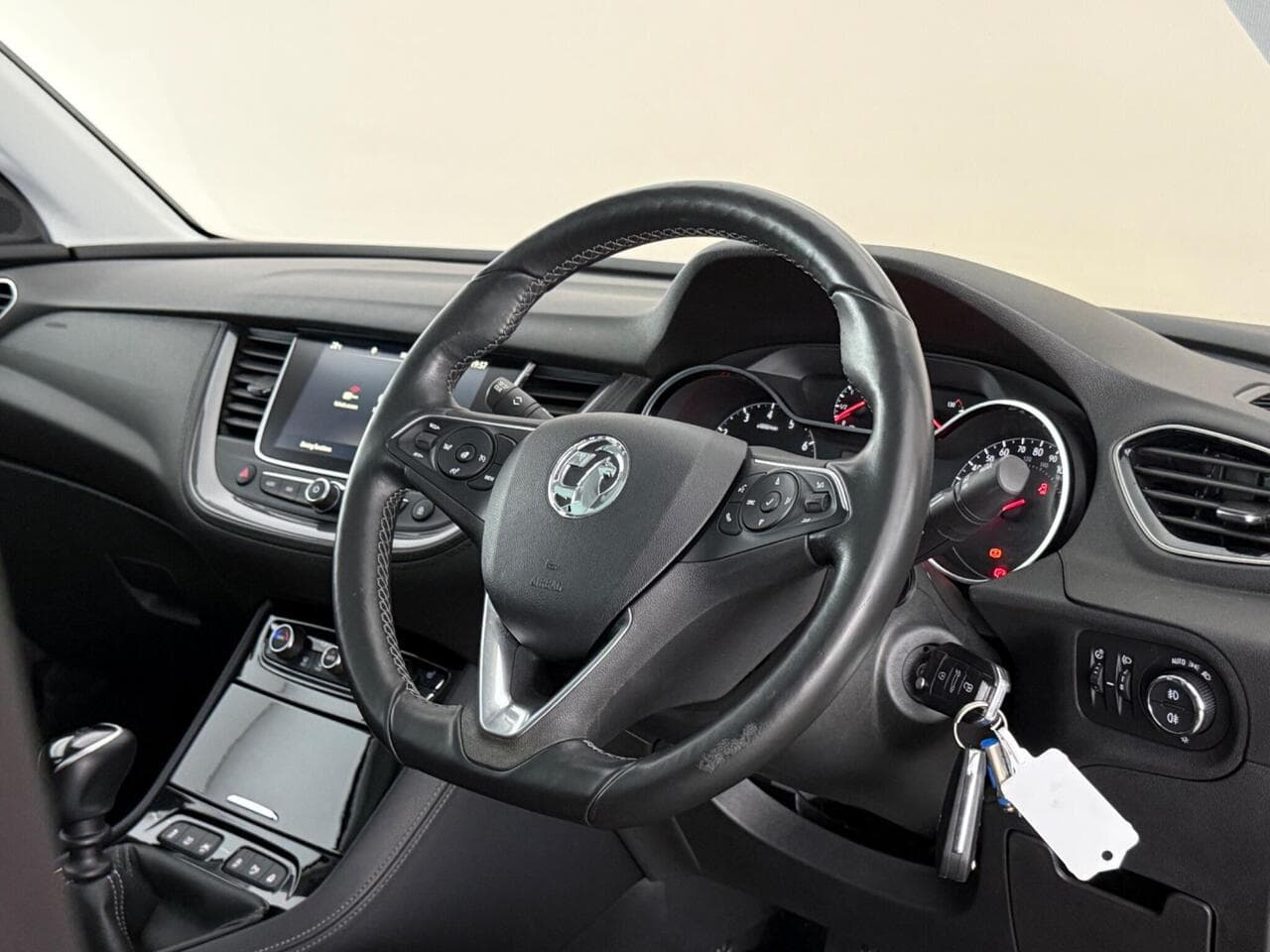 Vauxhall Grandland X thumbnail Interior Front