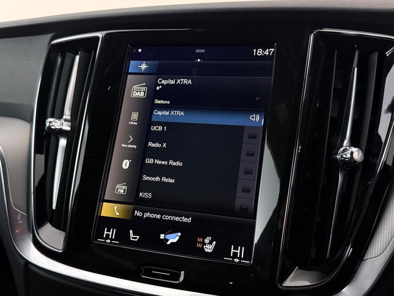 Volvo S60 thumbnail Infotainment System