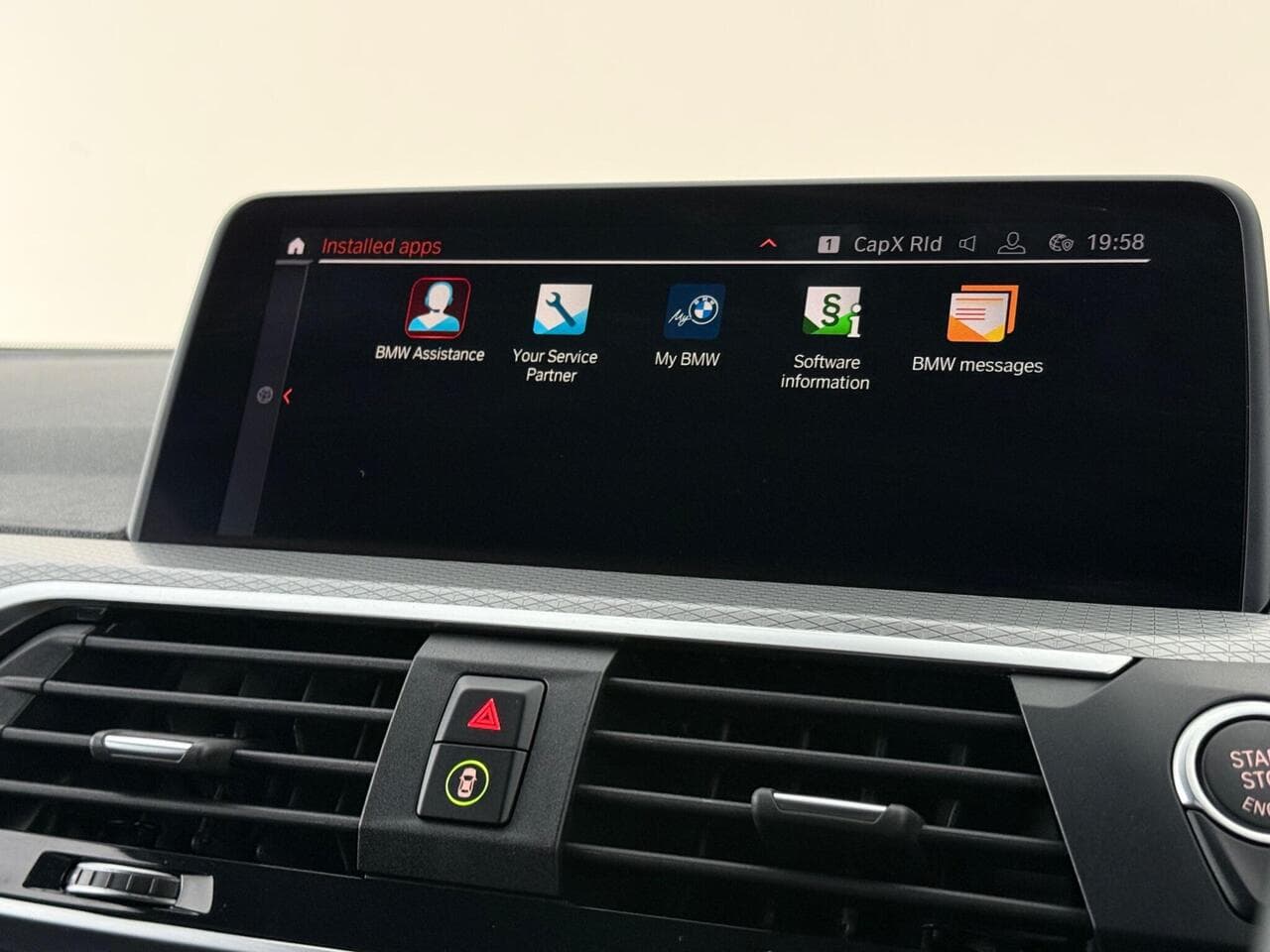 BMW X3 thumbnail Infotainment System
