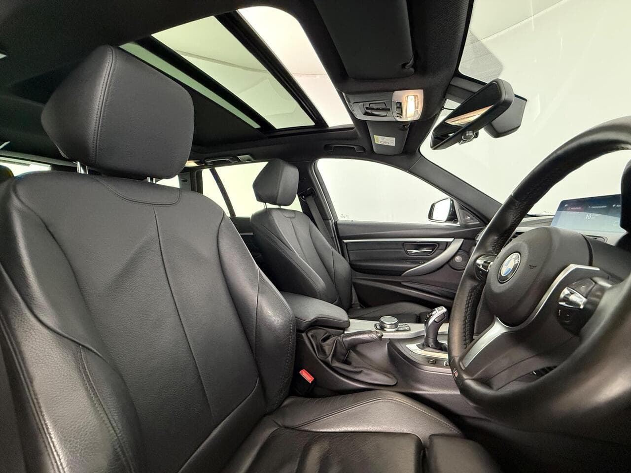 BMW 3 Series thumbnail Seat Driver