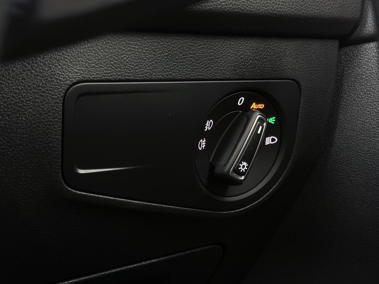 Volkswagen Tiguan thumbnail Misc Controls