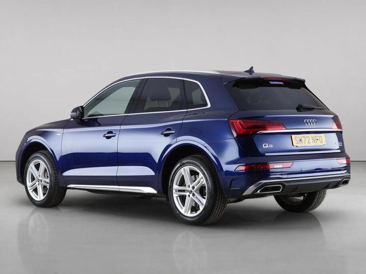 Audi Q5 thumbnail Rear Left