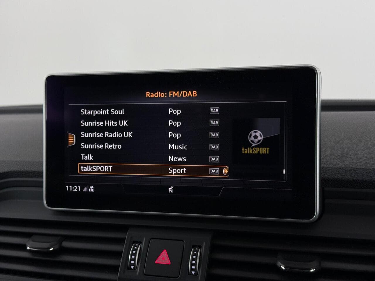 Audi Q5 thumbnail Infotainment System