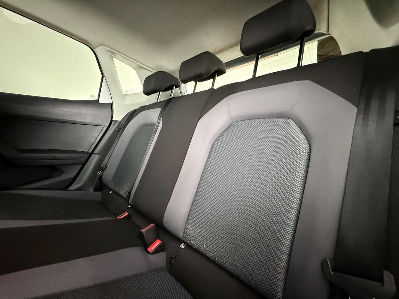 SEAT Arona thumbnail Seats Rear