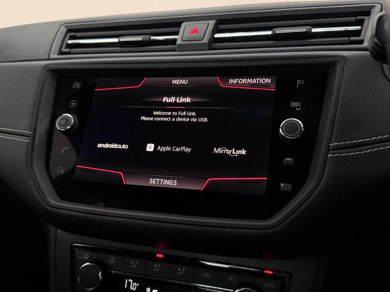 SEAT Arona thumbnail Infotainment System