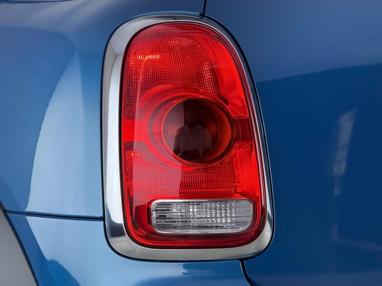 MINI Countryman thumbnail Lights Rear