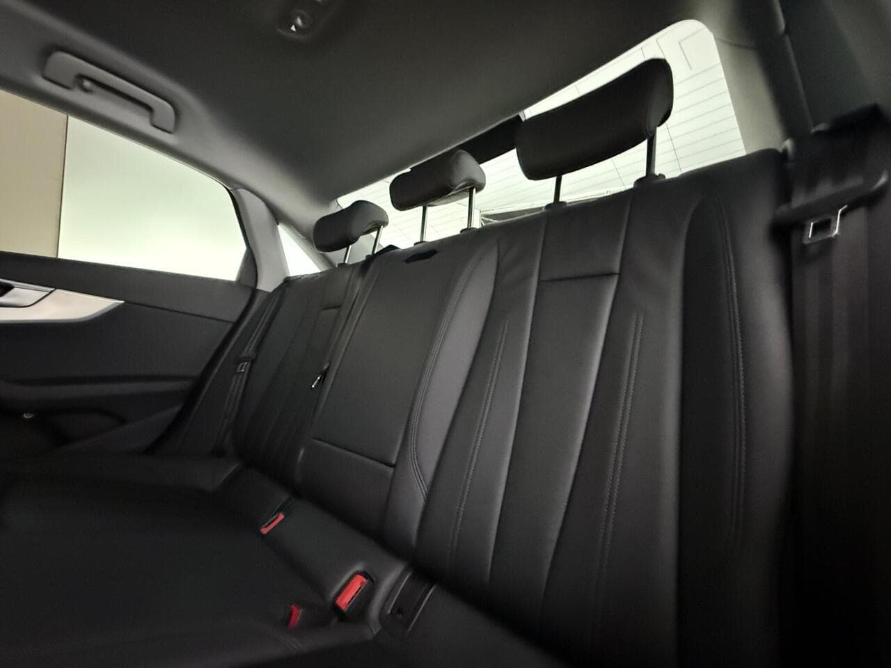 Audi A4 thumbnail Seats Rear