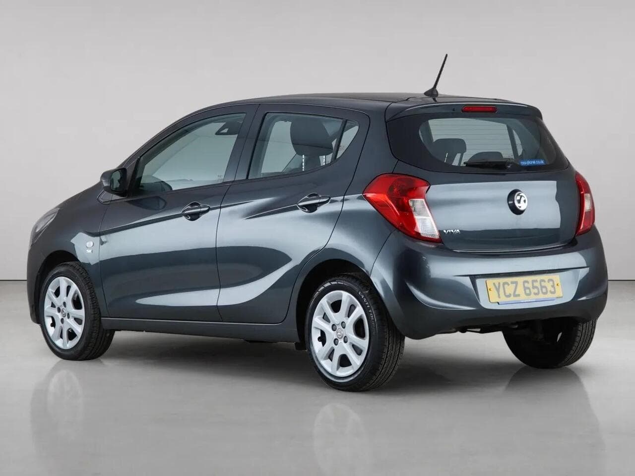 Vauxhall Viva thumbnail Rear Left