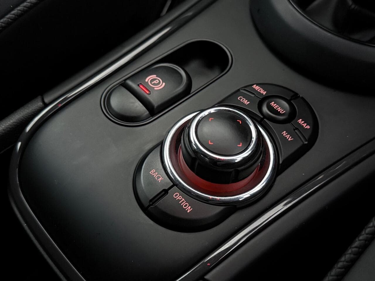 MINI Countryman thumbnail Misc Controls