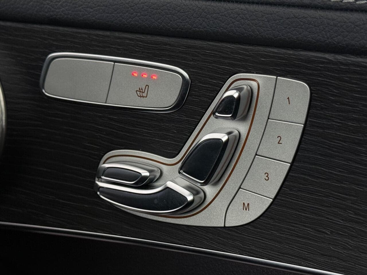 Mercedes-Benz GLC thumbnail Misc Controls