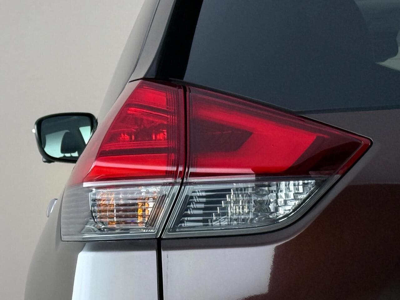 Nissan X-Trail thumbnail Lights Rear