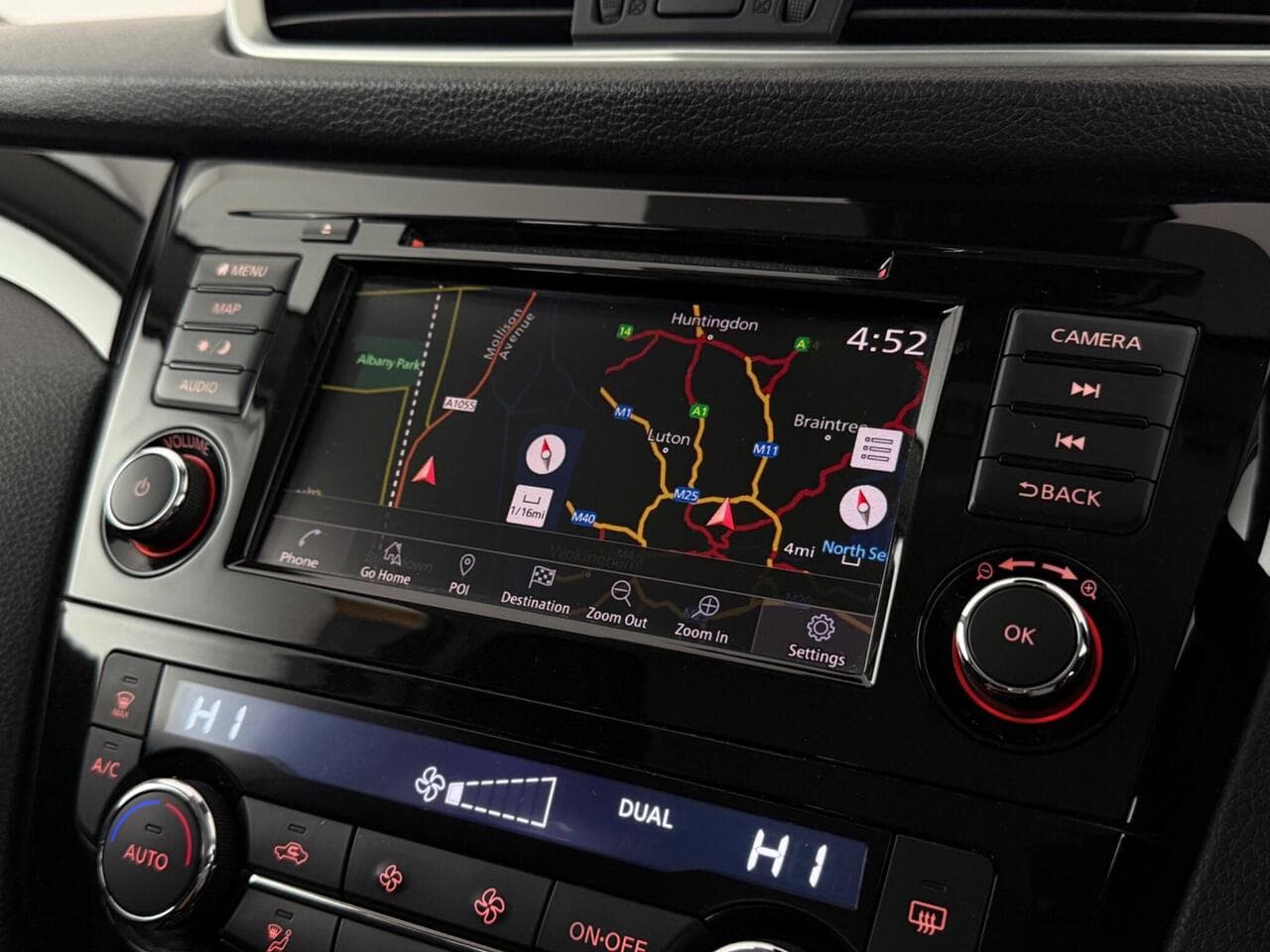 Nissan Qashqai thumbnail Infotainment System