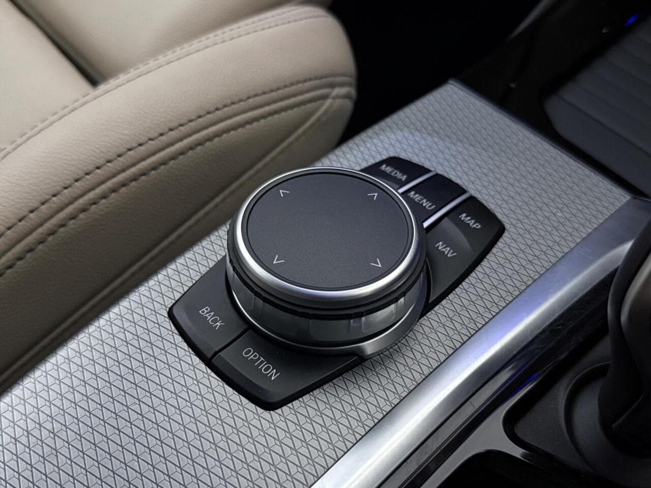 BMW X3 thumbnail Misc Controls