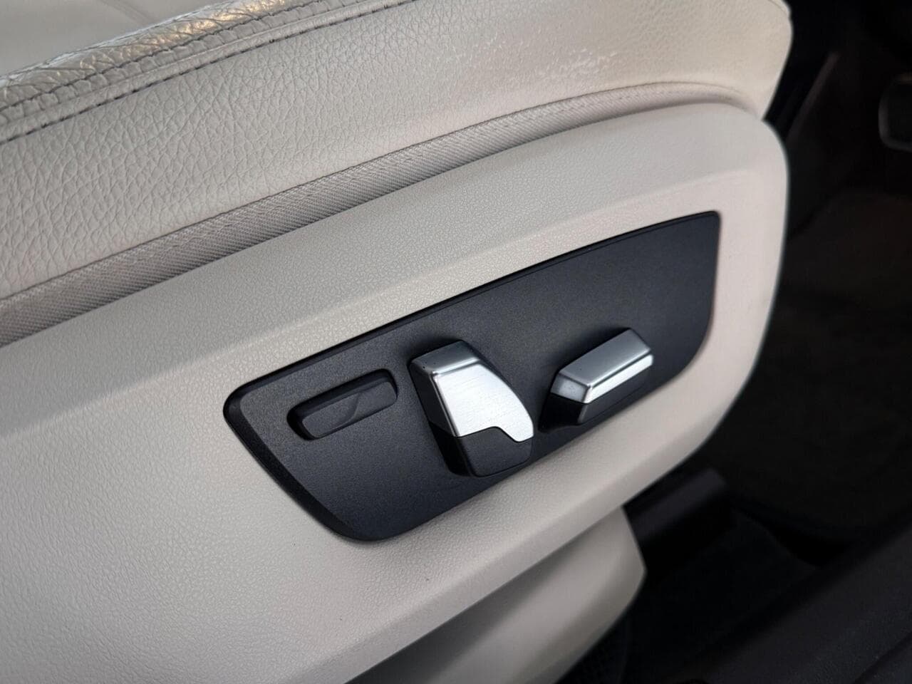 BMW 6 Series Gran Turismo thumbnail Inconclusive