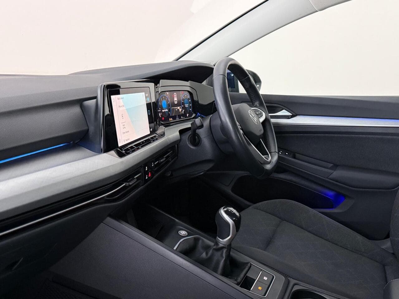 Volkswagen Golf thumbnail Interior Front