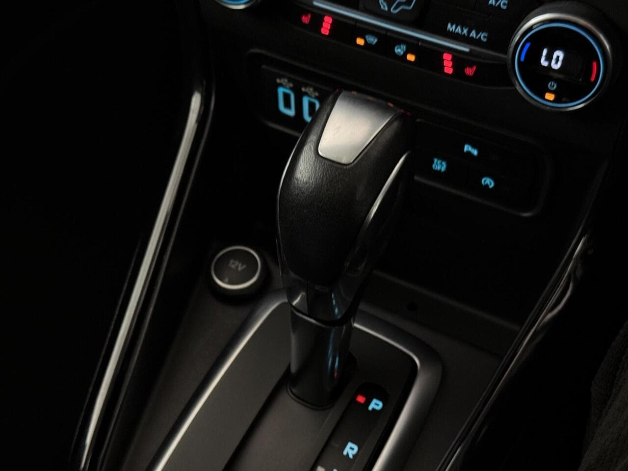 Ford EcoSport thumbnail Misc Controls