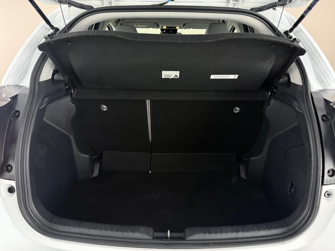 Toyota Yaris thumbnail Boot