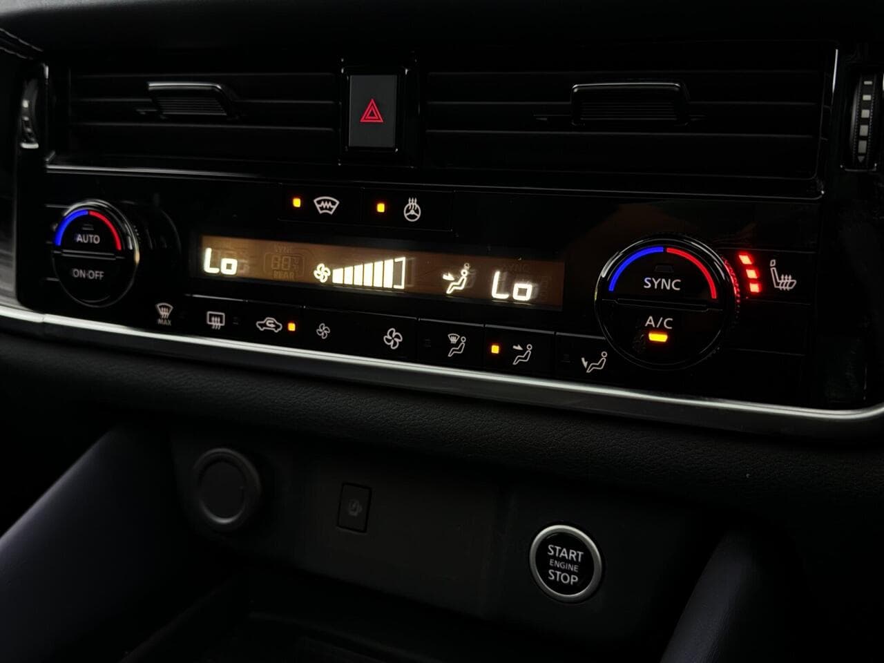 Nissan Qashqai thumbnail Infotainment System