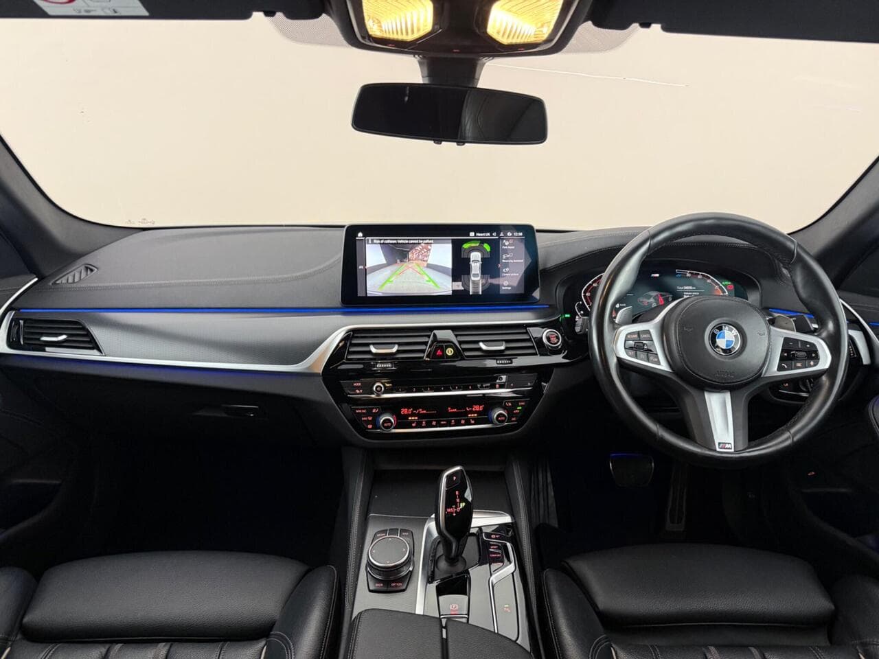 BMW 5 Series thumbnail Interior Front