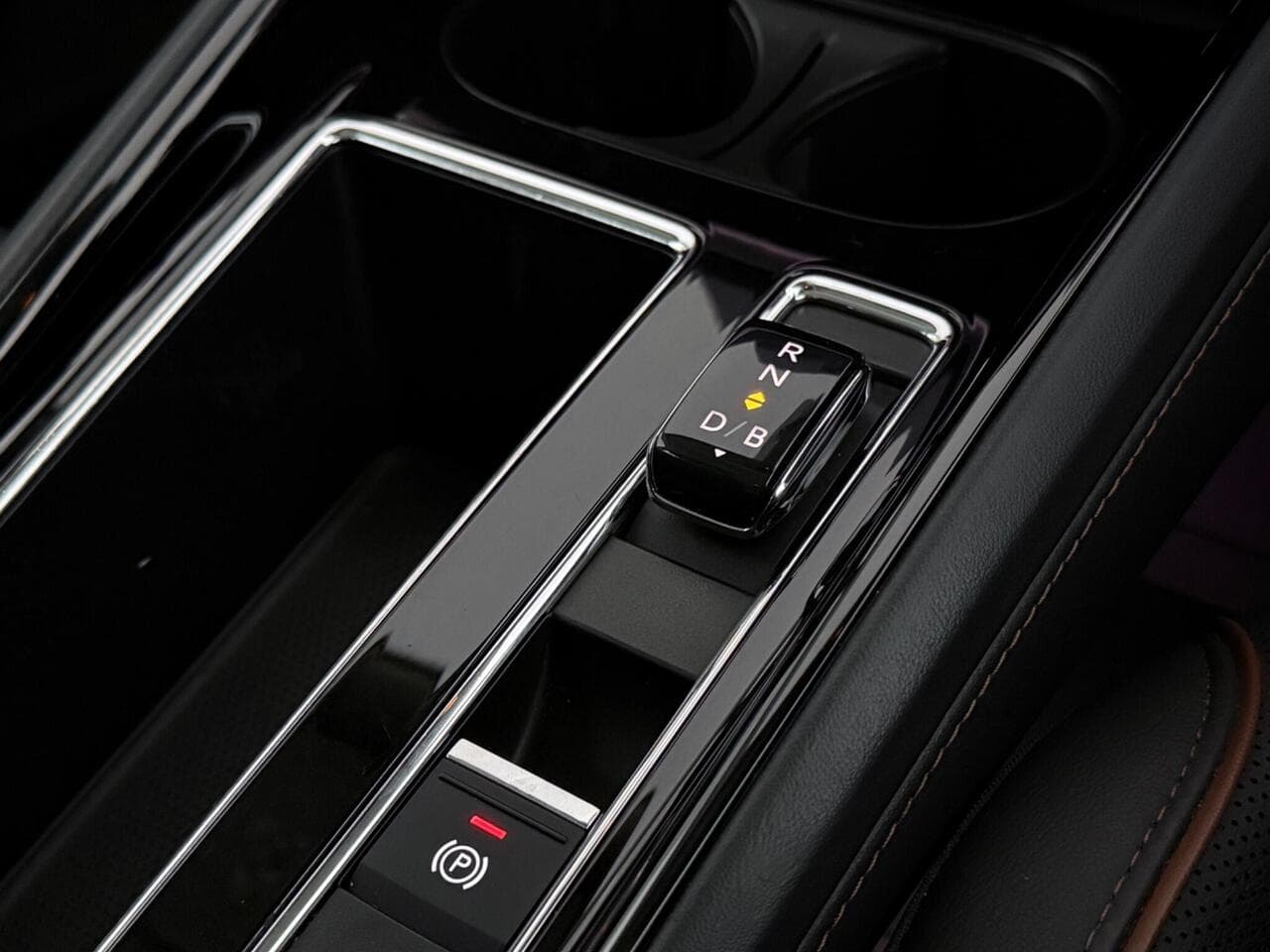 Skoda Enyaq thumbnail Interior Front