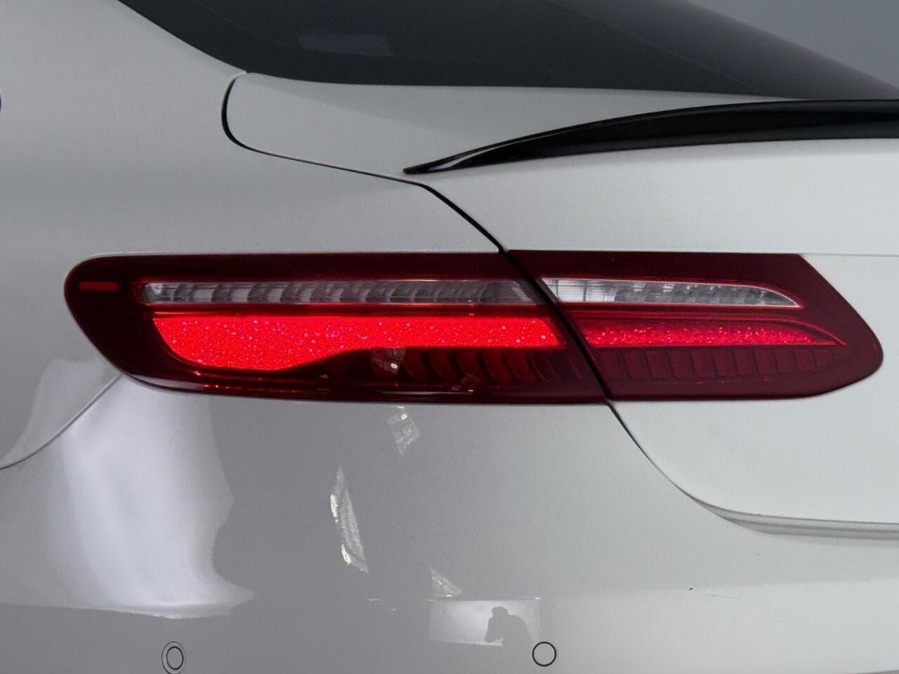 Mercedes-Benz E Class thumbnail Lights Rear