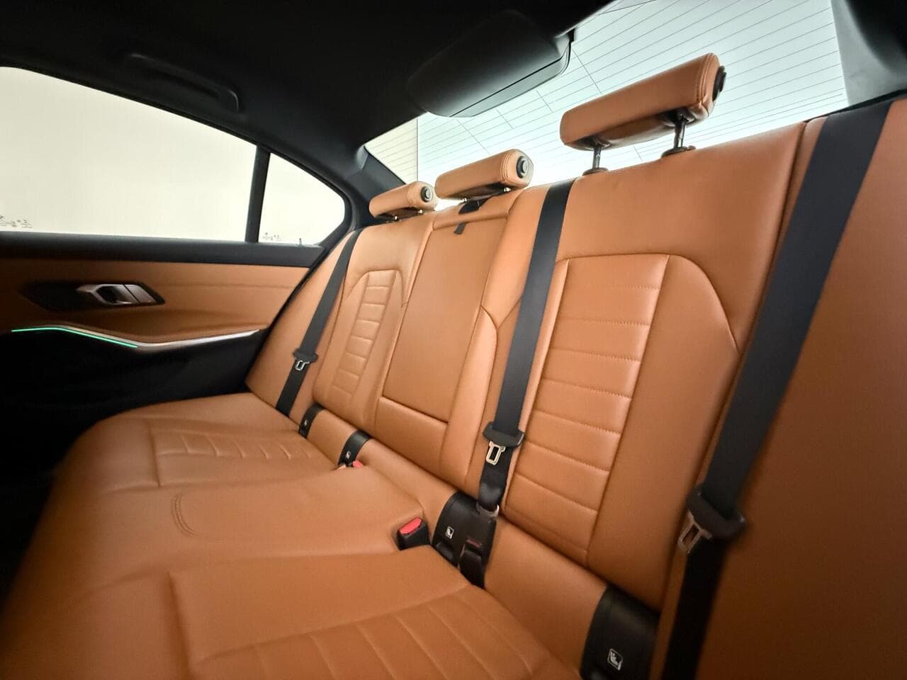 BMW 3 Series thumbnail Seats Rear