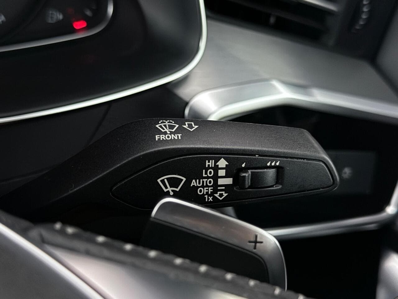 Audi A6 Saloon thumbnail Misc Controls