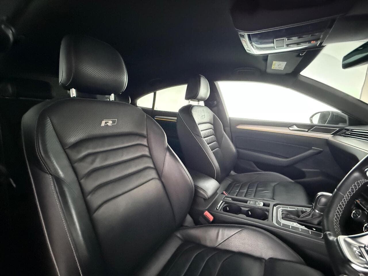 Volkswagen Arteon thumbnail Seat Driver