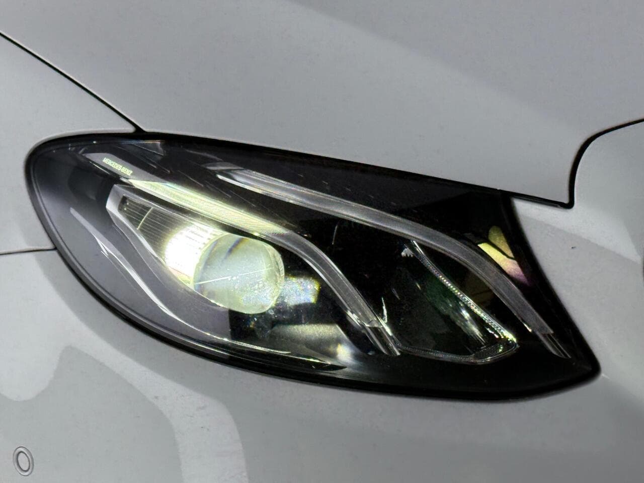 Mercedes-Benz E Class thumbnail Lights Front