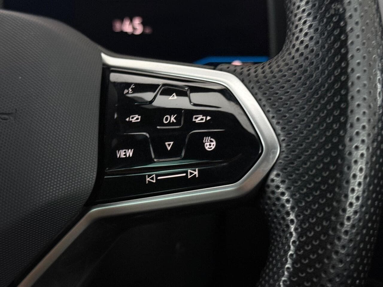 Volkswagen Tiguan thumbnail Misc Controls