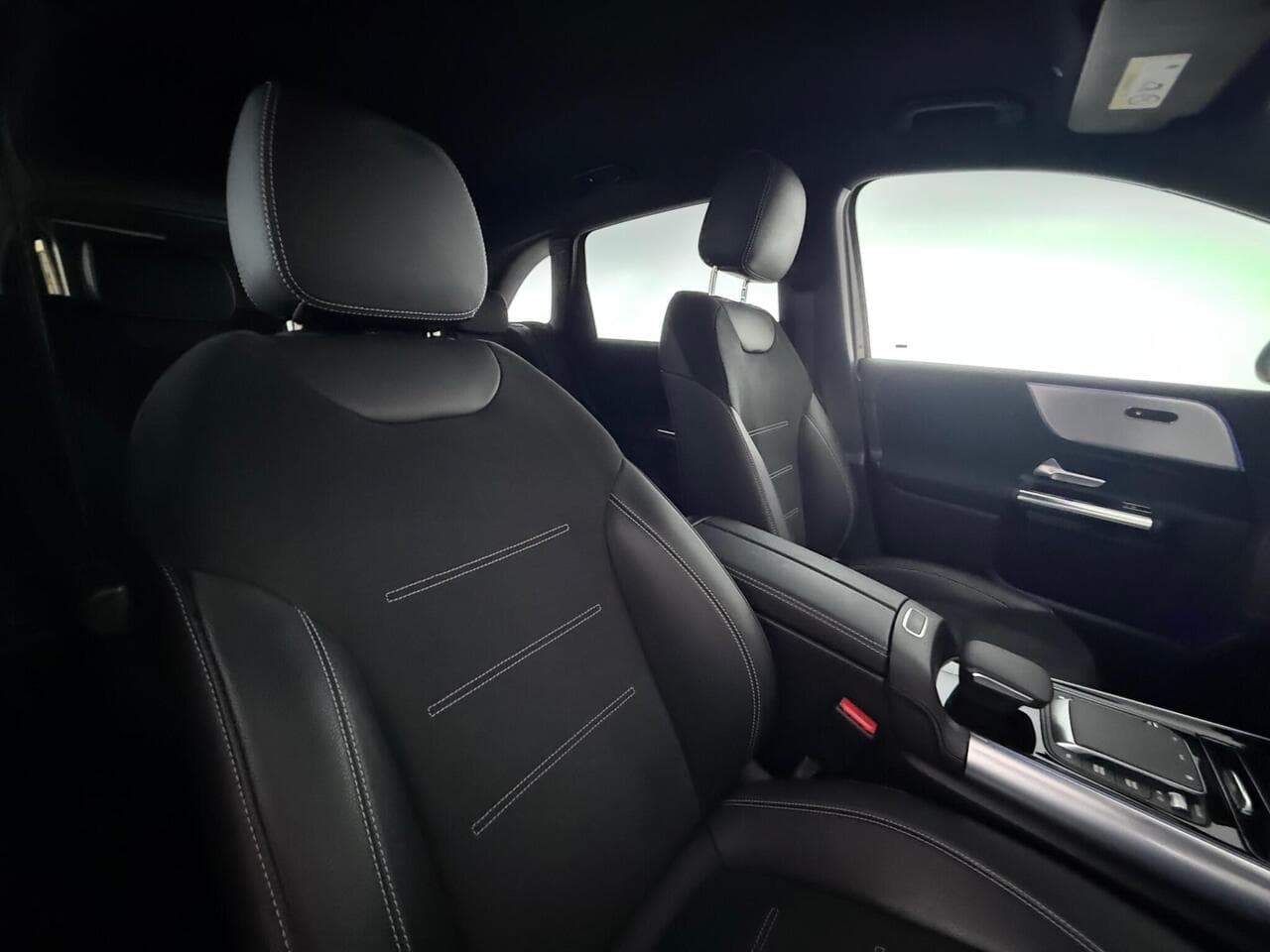 Mercedes-Benz B Class thumbnail Seat Driver