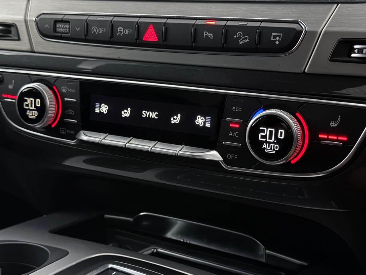 Audi Q7 thumbnail Misc Controls