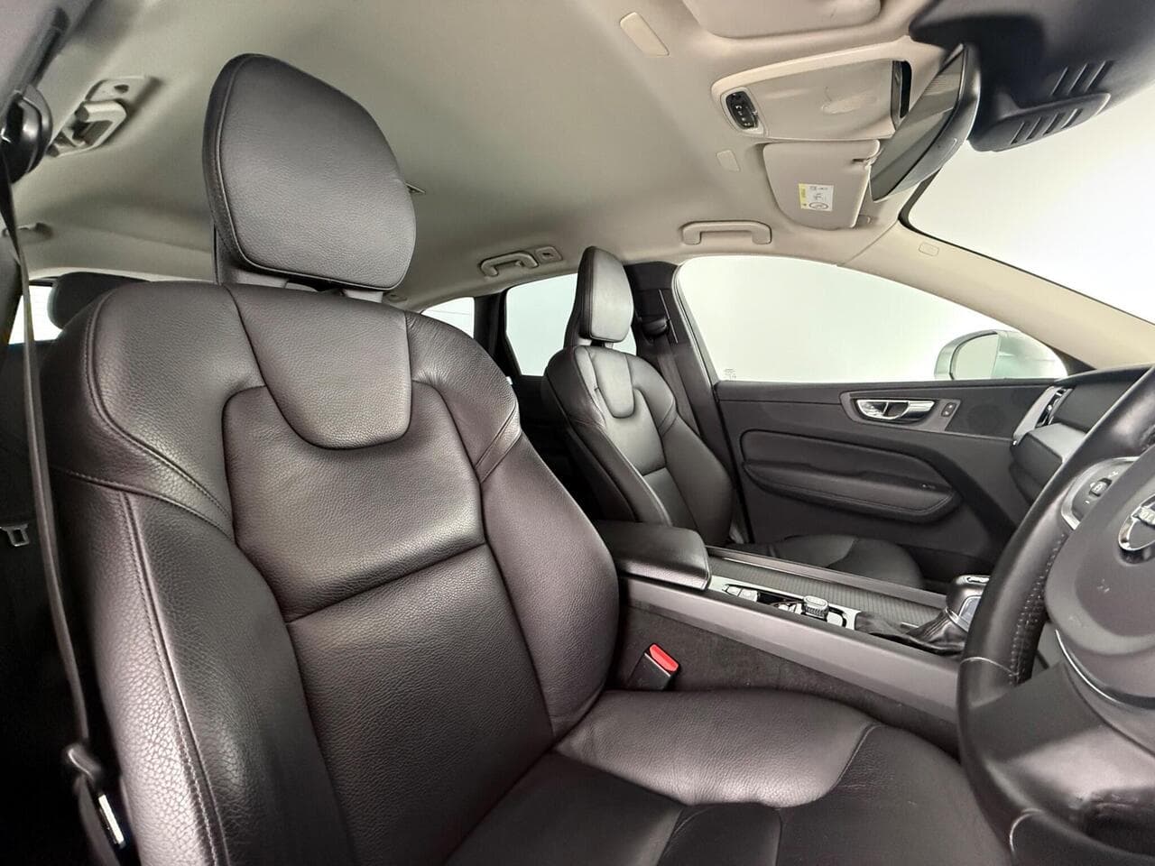 Volvo XC60 thumbnail Seat Driver