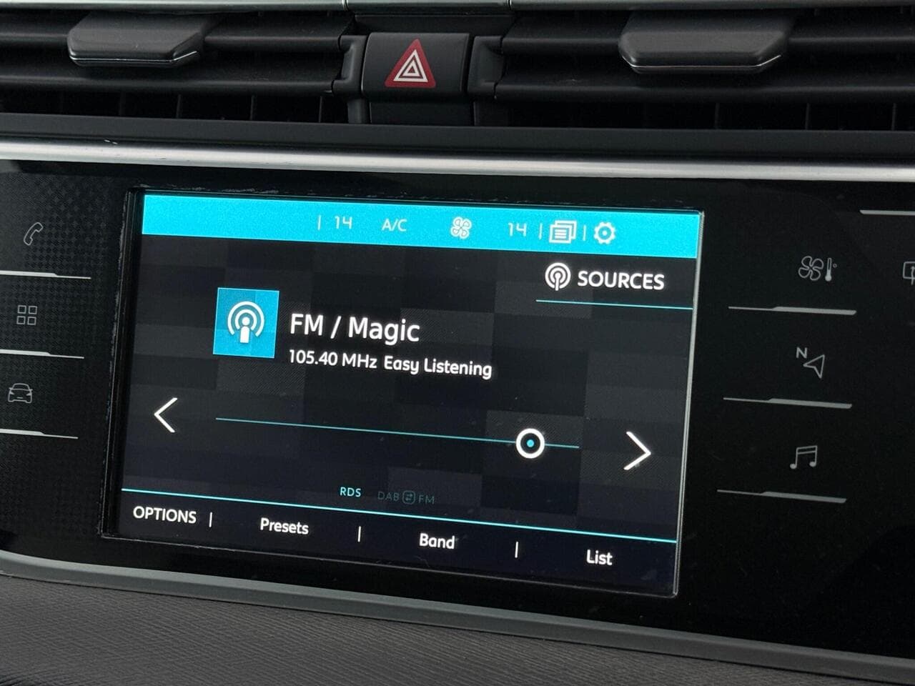 Citroen Grand C4 Picasso thumbnail Infotainment System