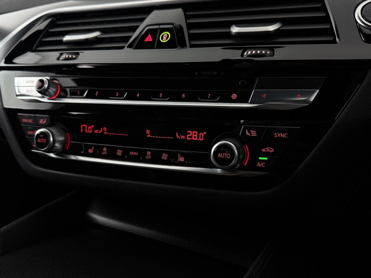 BMW 5 Series thumbnail Infotainment System