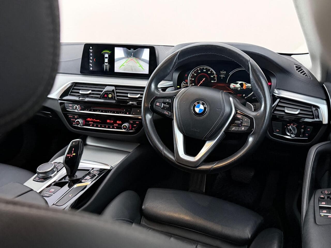 BMW 5 Series thumbnail Steering Wheel