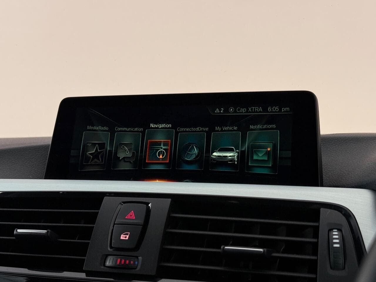 BMW 4 Series thumbnail Infotainment System