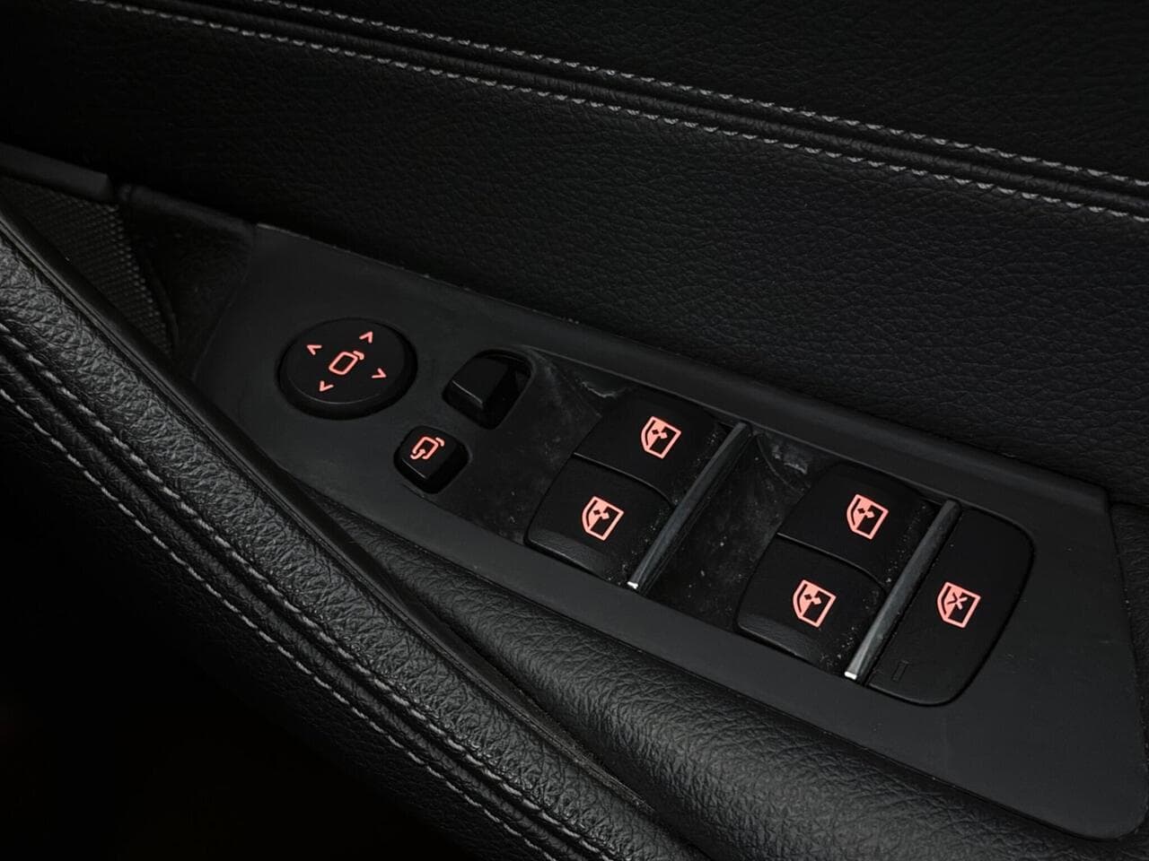 BMW 5 Series thumbnail Misc Controls