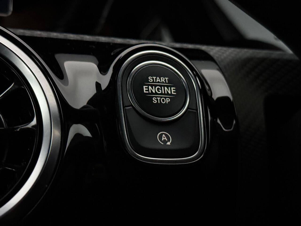 Mercedes-Benz A Class thumbnail Misc Controls