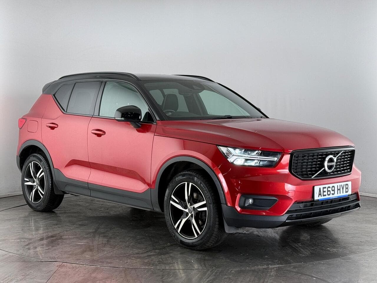Volvo XC40 - Volvo XC40 1.5 T3 R-Design Euro 6 (s/s) 5dr