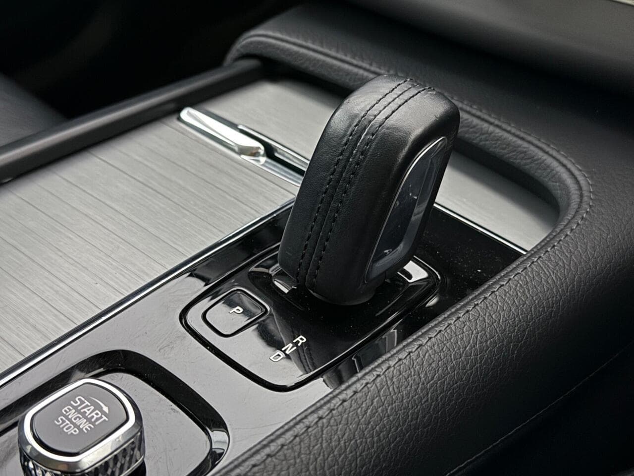Volvo XC90 thumbnail Interior Front