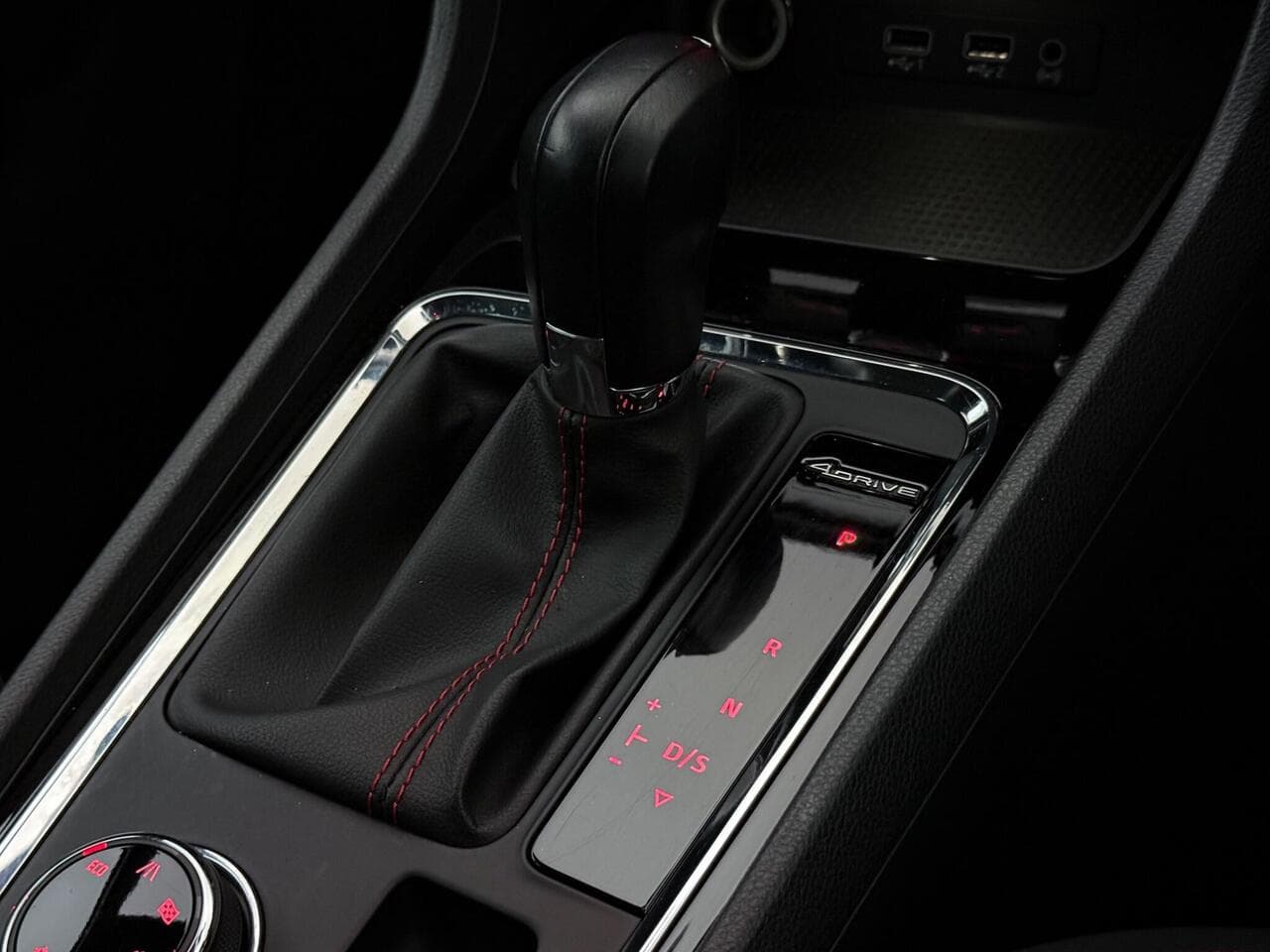 SEAT Ateca thumbnail Interior Front