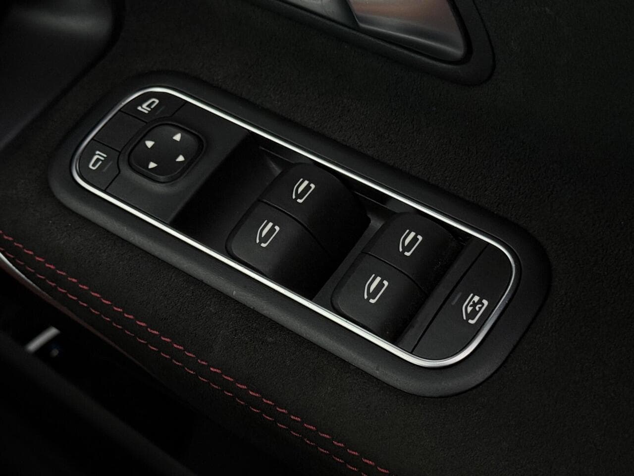 Mercedes-Benz A Class thumbnail Misc Controls