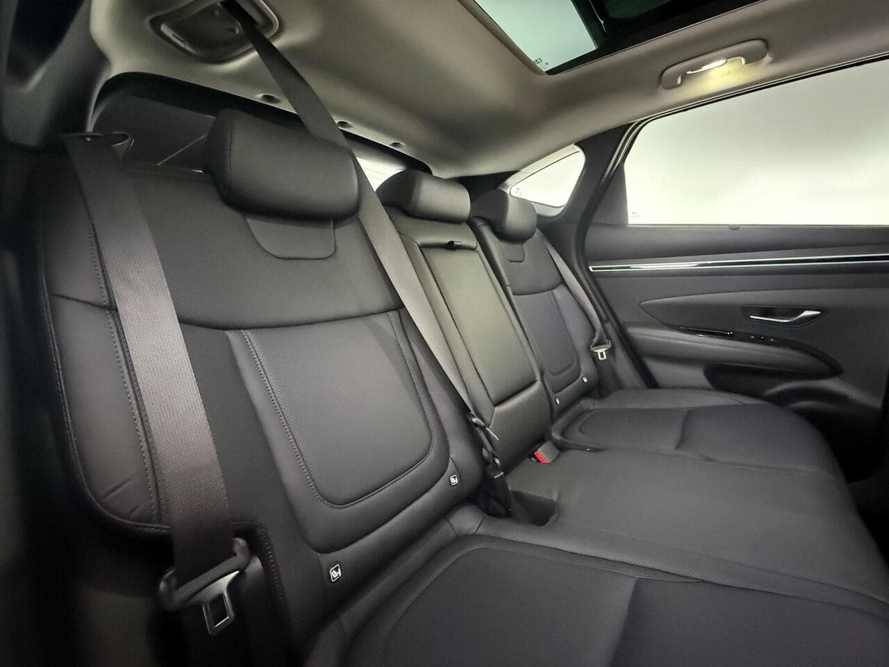 Hyundai TUCSON thumbnail Seats Rear