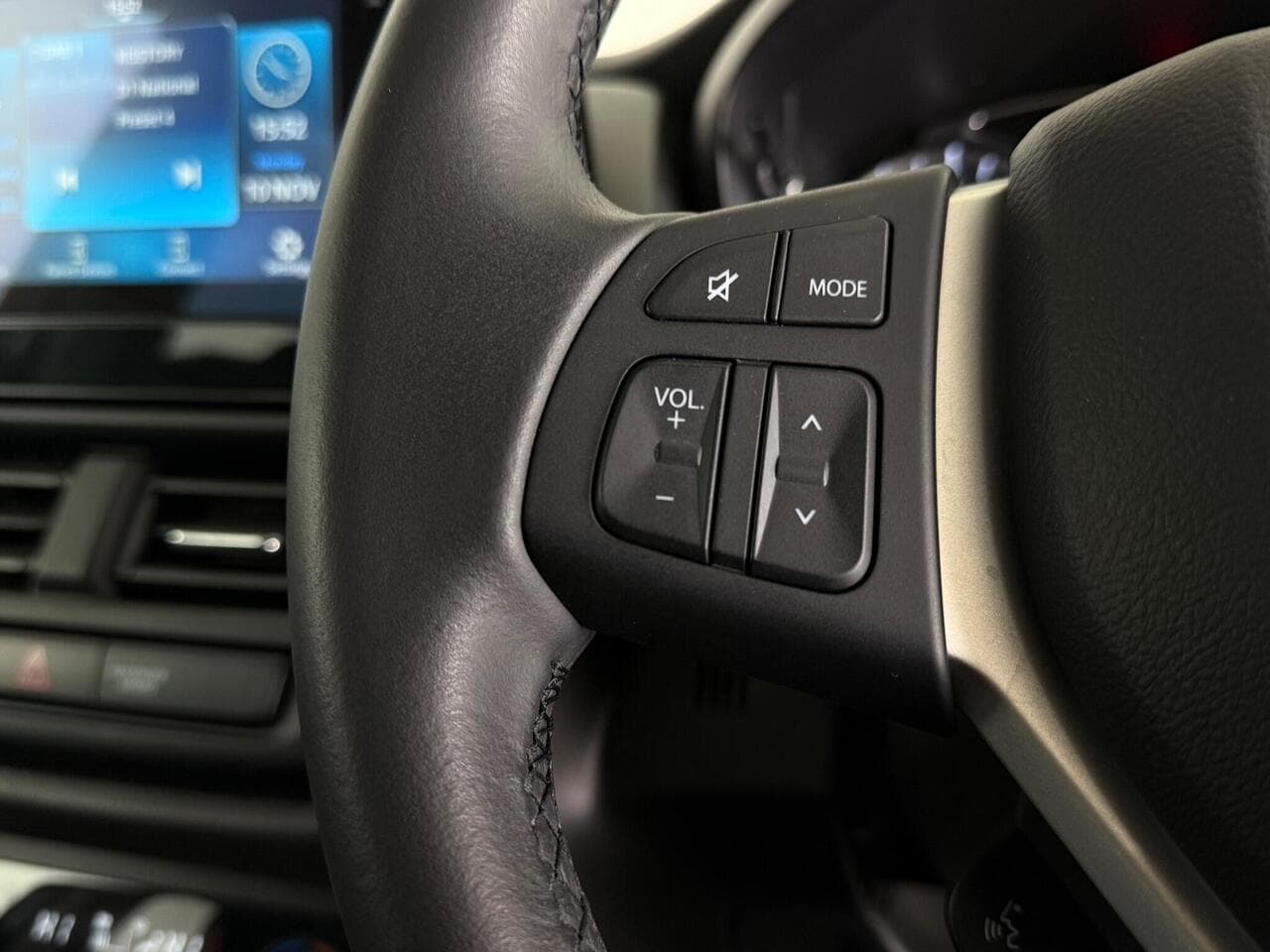 Suzuki S-Cross thumbnail Misc Controls