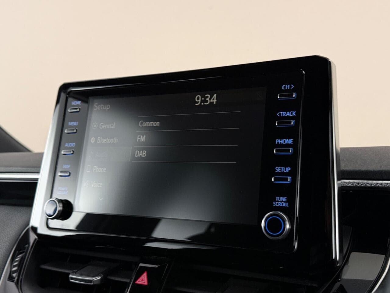 Toyota Corolla thumbnail Infotainment System